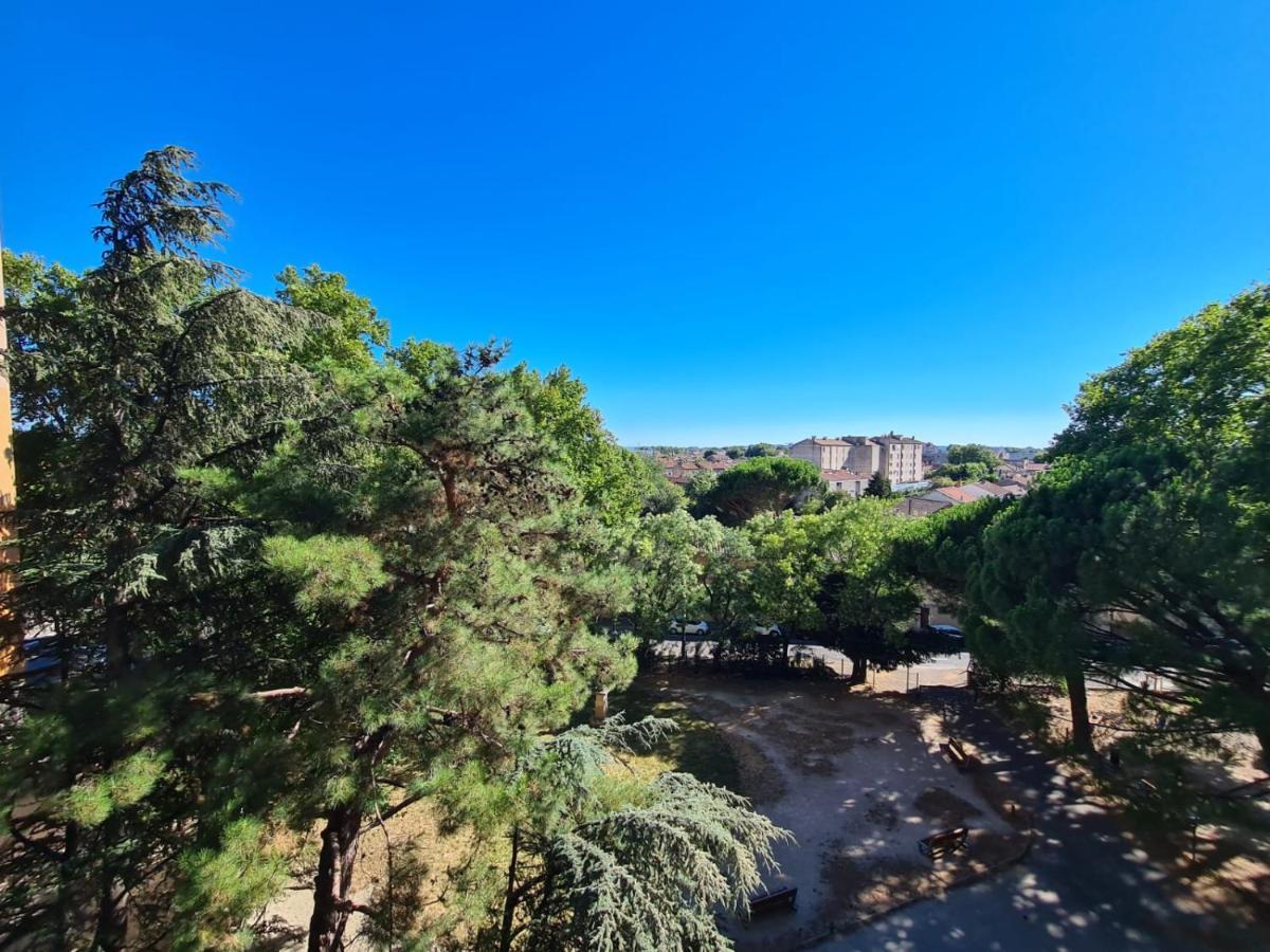 Appartement Cosy Sur Avignon Proche Des Remparts Luaran gambar